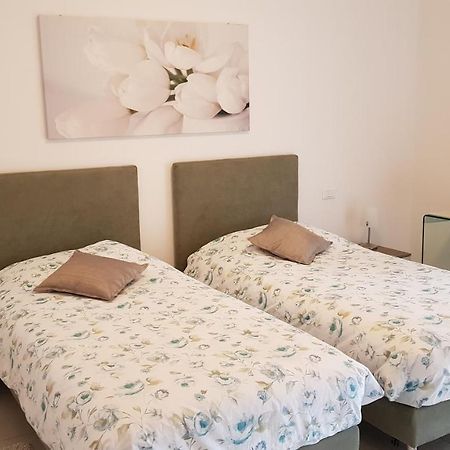 Le Betulle Lägenhet Verona Exteriör bild